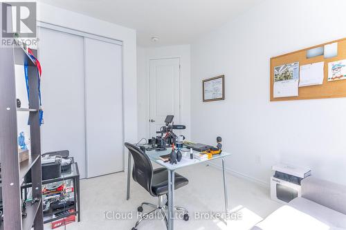 302 Calla Point, Milton, ON - Indoor Photo Showing Office