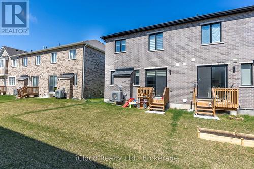 302 Calla Point, Milton, ON - Outdoor