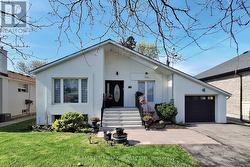 96 SEARLE AVENUE Toronto, ON M3H 4A7