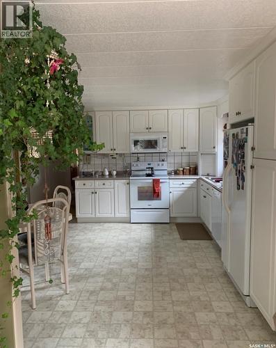 Millikin Acreage, Big River Rm No. 555, SK - Indoor Photo Showing Kitchen