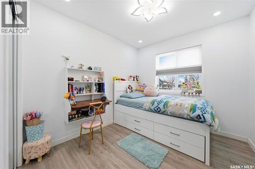 408 L Avenue N, Saskatoon, SK - Indoor Photo Showing Bedroom