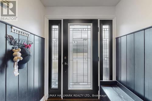 4 Devins Drive, Aurora, ON - Indoor Photo Showing Other Room