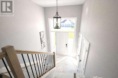 4403 Belmont Avenue, Lakeshore, ON - Indoor Photo Showing Other Room