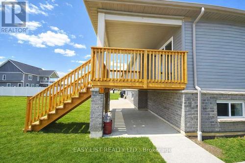 4403 Belmont Avenue, Lakeshore, ON - Outdoor With Exterior