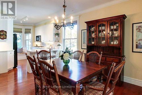 202 Snowbridge Way, Blue Mountains, ON - Indoor Photo Showing Dining Room