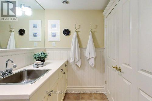202 Snowbridge Way, Blue Mountains, ON - Indoor Photo Showing Bathroom