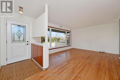 2128 Kingsley Road, Ottawa, ON - Indoor Photo Showing Other Room