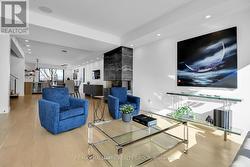 Main Level - Living Room - 