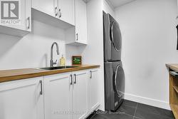 2nd floor - Laundry room - 