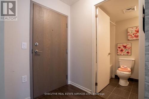 1902 E - 36 Lisgar Street, Toronto, ON - Indoor Photo Showing Bathroom