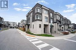 1662 HIDDEN VALLEY GLEN  Pickering, ON L1X 0H7