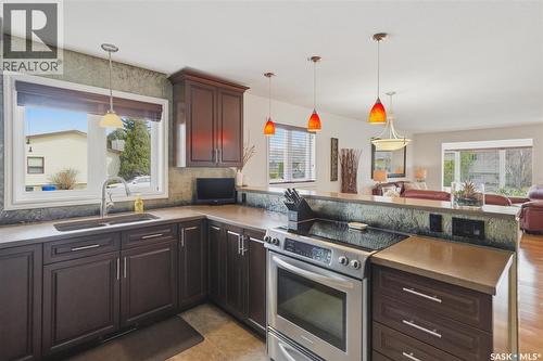 3402 Calder Crescent, Saskatoon, SK - Indoor Photo Showing Kitchen With Double Sink