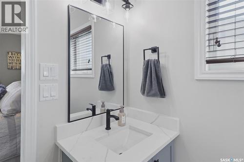 3402 Calder Crescent, Saskatoon, SK - Indoor Photo Showing Bathroom