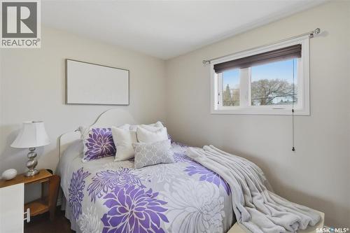 3402 Calder Crescent, Saskatoon, SK - Indoor Photo Showing Bedroom