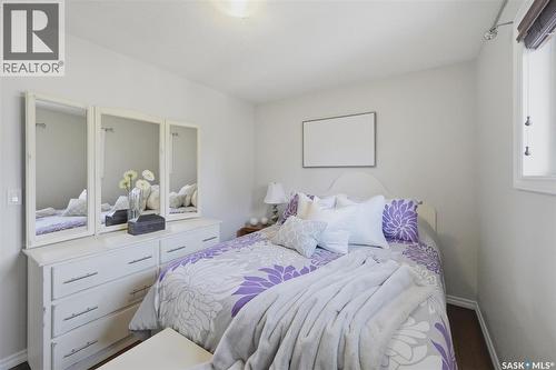3402 Calder Crescent, Saskatoon, SK - Indoor Photo Showing Bedroom