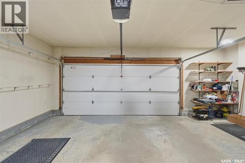 3402 Calder Crescent, Saskatoon, SK - Indoor Photo Showing Garage