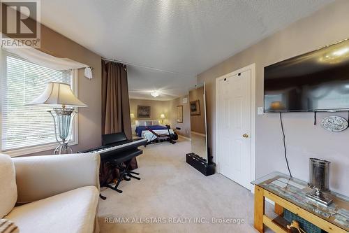 54 Bretton Circle, Markham, ON - Indoor Photo Showing Other Room
