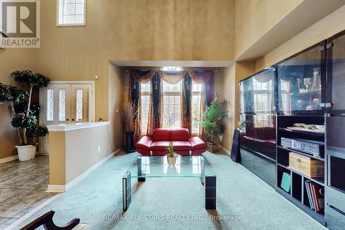 54 Bretton Circle, Markham, ON - Indoor Photo Showing Other Room