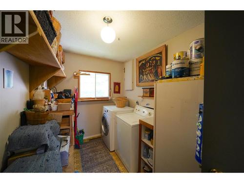 281 Iwanik Road, Procter, BC - Indoor Photo Showing Laundry Room