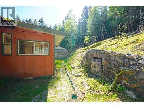 281 Iwanik Road, Procter, BC - Outdoor