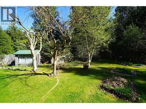 281 Iwanik Road, Procter, BC - Outdoor