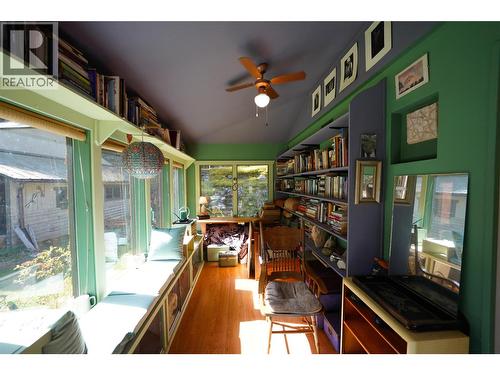 281 Iwanik Road, Procter, BC - Indoor