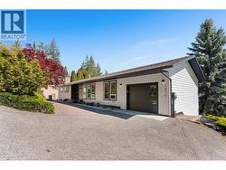 1659 Scott Crescent Kelowna, BC V1Z 2Y2