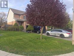 125 TERNI BOULEVARD  Hamilton, ON L8W 3W4