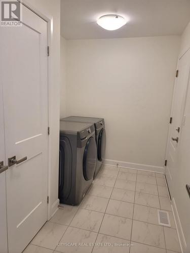 326 Buckthorn Drive, Kingston, ON - Indoor Photo Showing Laundry Room