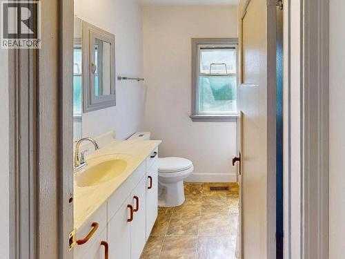 4627 Joyce Ave, Powell River, BC 