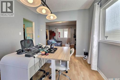 2066 Wallace Street, Regina, SK - Indoor Photo Showing Dining Room