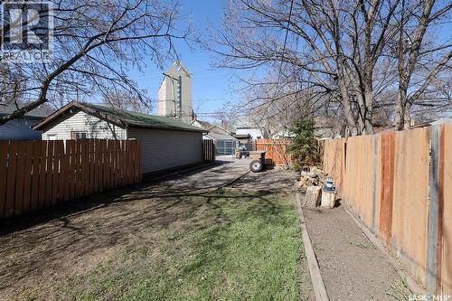 2066 Wallace Street, Regina, SK - Outdoor
