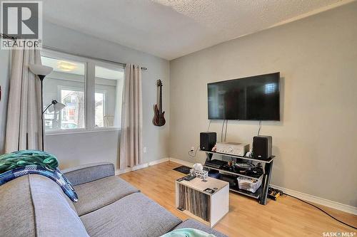 2066 Wallace Street, Regina, SK - Indoor