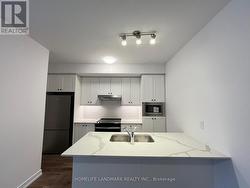 318 - 5 BANCROFT LANE N Richmond Hill, ON L4E 1M1