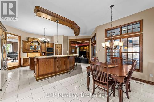 569 Franklinway Gate, London North (North R), ON - Indoor