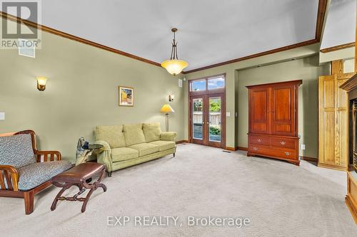 569 Franklinway Gate, London North (North R), ON - Indoor