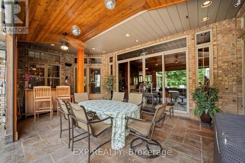 569 Franklinway Gate, London North (North R), ON -  With Deck Patio Veranda