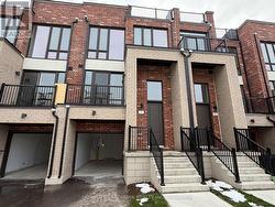 27 BANCROFT LANE Richmond Hill, ON L4E 1M1