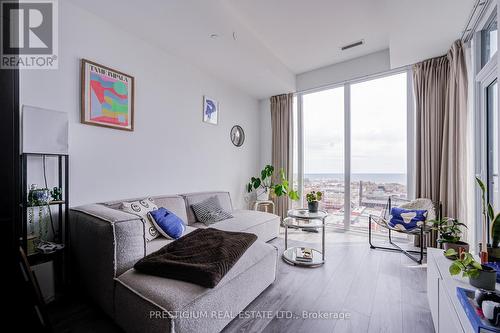 1311 - 285 Dufferin Street, Toronto, ON - Indoor Photo Showing Other Room