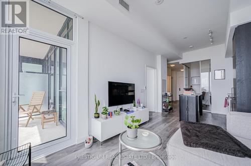 1311 - 285 Dufferin Street, Toronto, ON - Indoor