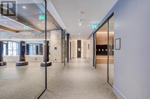 1311 - 285 Dufferin Street, Toronto, ON - Indoor Photo Showing Other Room