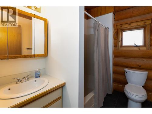 3902 Spring Creek Drive, Terrace, BC - Indoor Photo Showing Bathroom