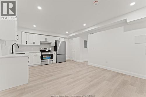 702 Pierre Unit# 8, Windsor, ON - Indoor Photo Showing Kitchen