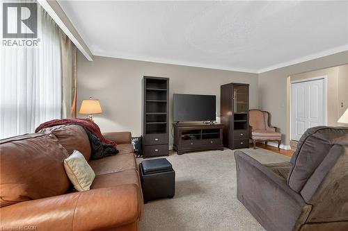 582 Woodview Road, Burlington, ON - Indoor Photo Showing Living Room