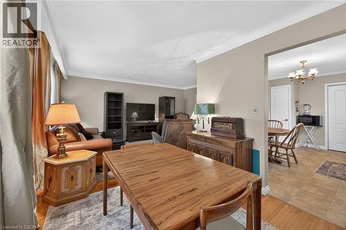 582 Woodview Road, Burlington, ON - Indoor Photo Showing Dining Room