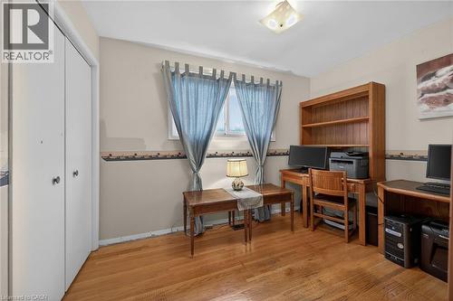 582 Woodview Road, Burlington, ON - Indoor