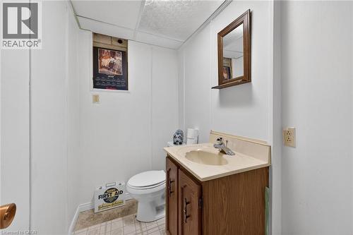 582 Woodview Road, Burlington, ON - Indoor Photo Showing Bathroom