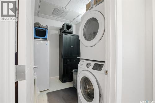 322 142 Pawlychenko Lane, Saskatoon, SK - Indoor Photo Showing Laundry Room