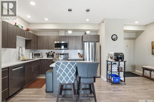322 142 Pawlychenko Lane, Saskatoon, SK - Indoor Photo Showing Kitchen With Stainless Steel Kitchen With Upgraded Kitchen