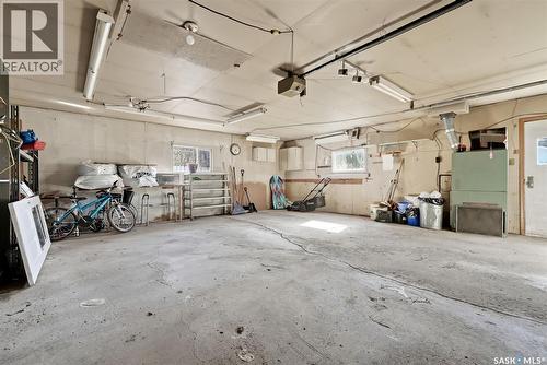 158 Trifunov Crescent, Regina, SK - Indoor Photo Showing Garage